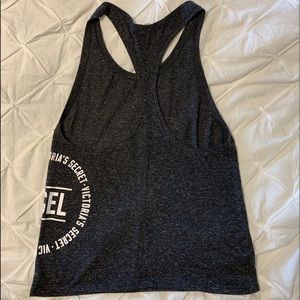 VS crop workout tank top size small